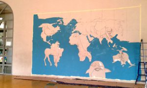 Pintura Mural de Mapamundi en Escuela