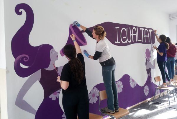 Taller de Mural en Instituto para el Dia de la Dona