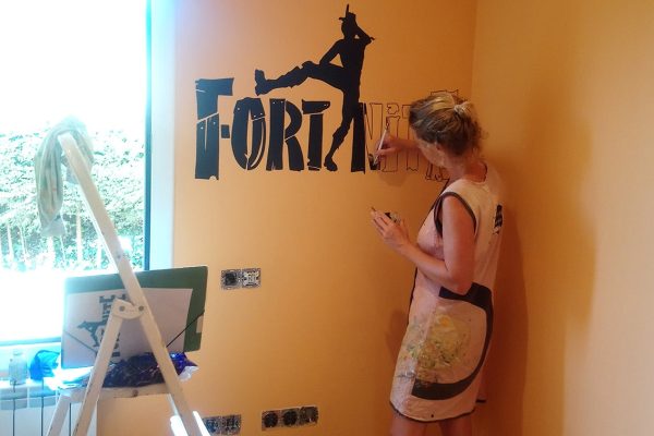 Pintura Mural en Habitación Infantil de Fortnite