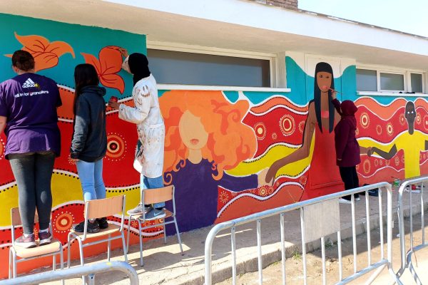 Taller de Pintura Mural de la Diversitat a Escola